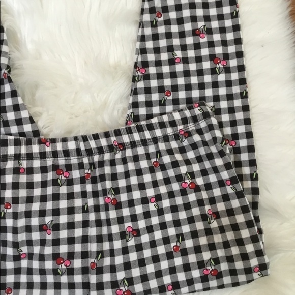 No boundaries girls L 11-13 black check legging with cherries - Picture 9 of 9